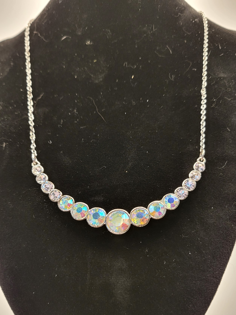 Aurora Crystal Curve Necklace - Silver